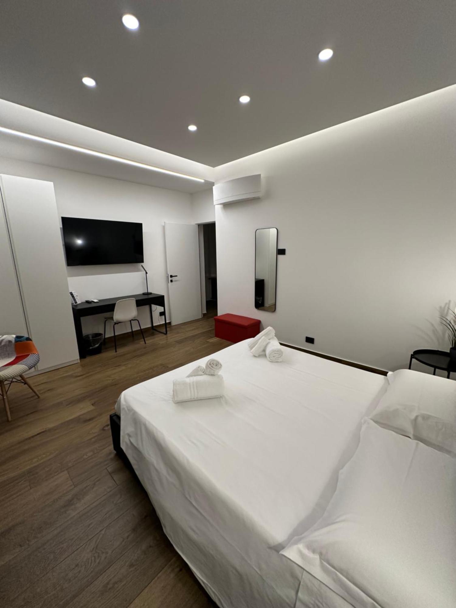 Borgiarooms Luxury Apartment Milazzo Exterior photo